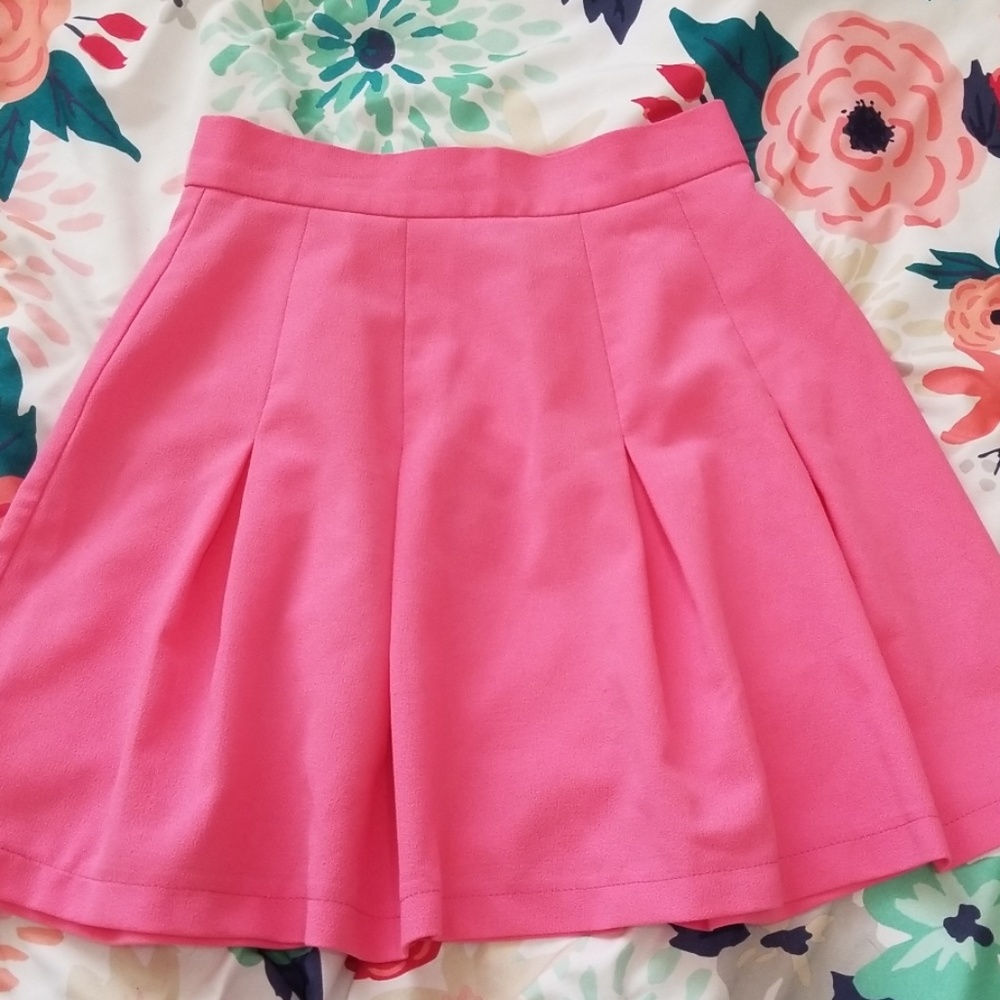 Monteau Pleated Skirt
